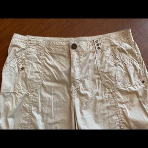 Roz & Ali khaki capris